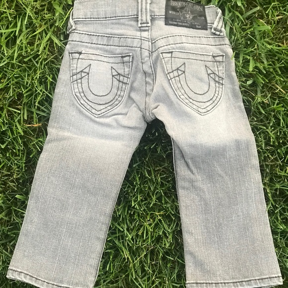 ✨Authentic✨ Toddler jeans🚨New Item ALERT🚨 - Picture 3 of 6